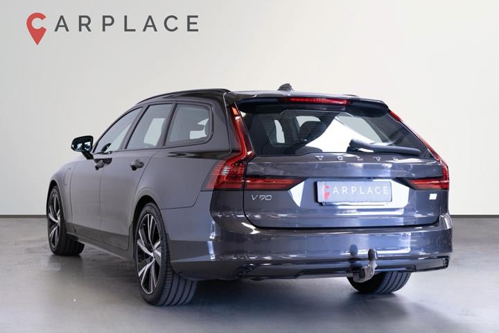 Grå Volvo V90 fra 2023