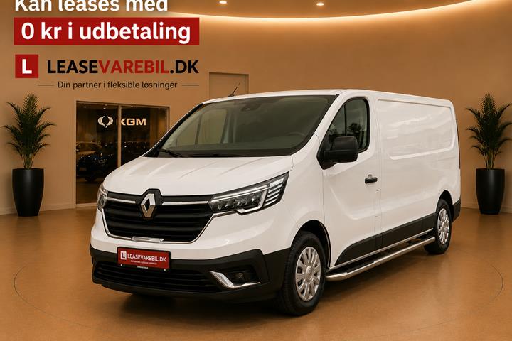 Hvid Renault Trafic fra 2022 set udefra