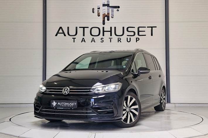 Sort VW Touran fra 2018