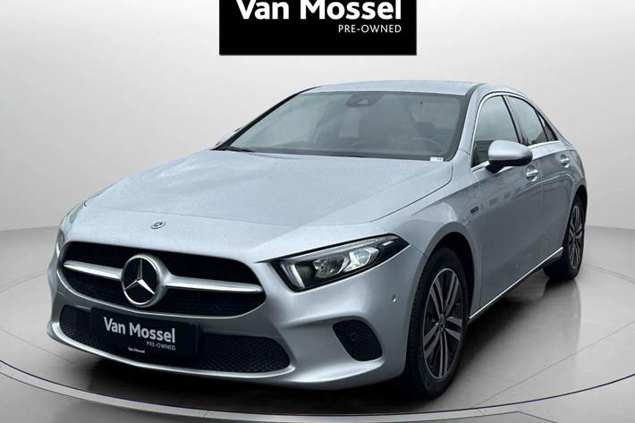 Sølv Mercedes A250 e fra 2020