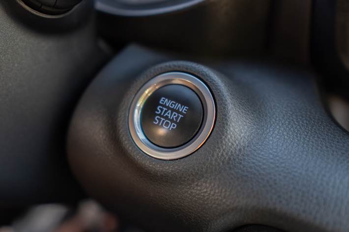 Hvid Toyota Yaris fra 2021