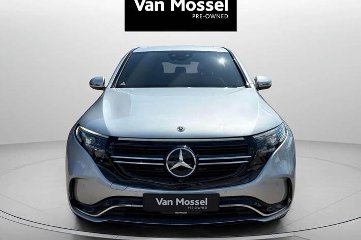 Sølv Mercedes EQC400 fra 2021