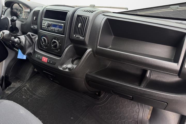 undefined Peugeot Boxer 335 fra 2012