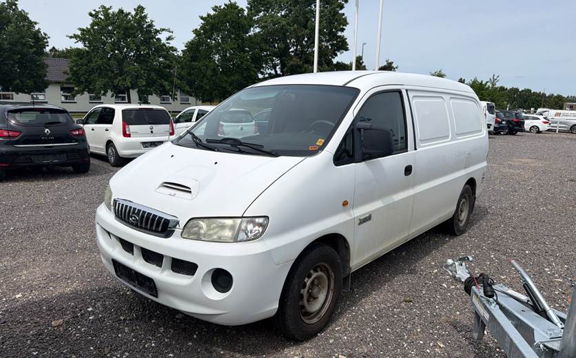 Hyundai H-1 2,5 CRDi lang