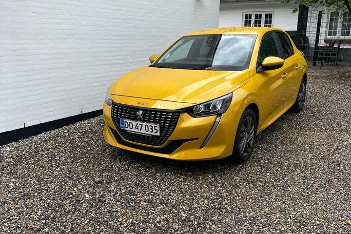 Gul Peugeot 208 fra 2021