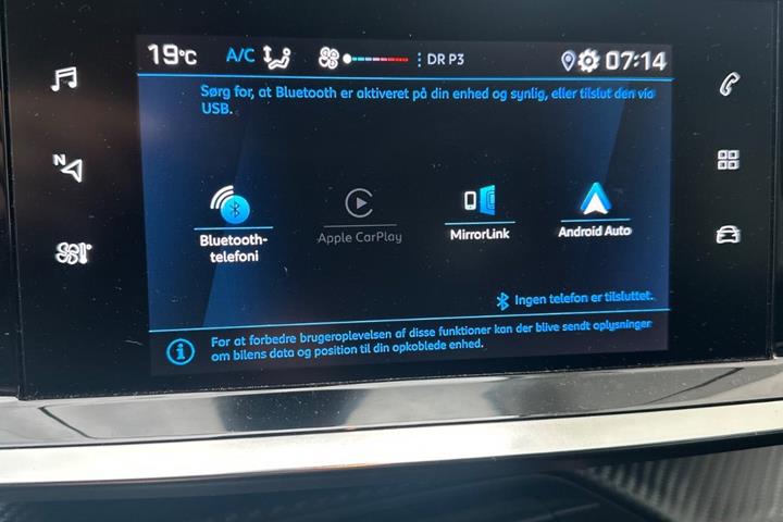 Gul Peugeot 208 fra 2021