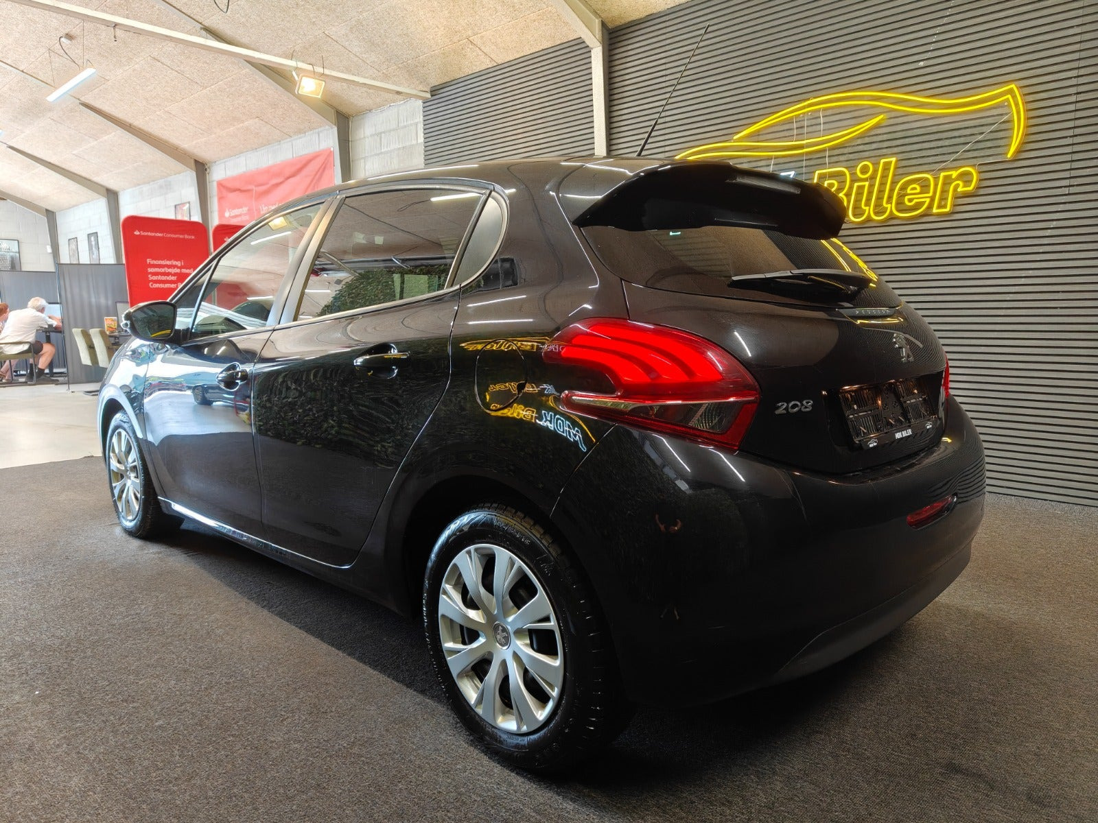 undefined Peugeot 208 fra 2016