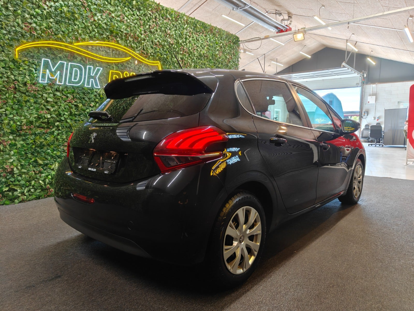 undefined Peugeot 208 fra 2016