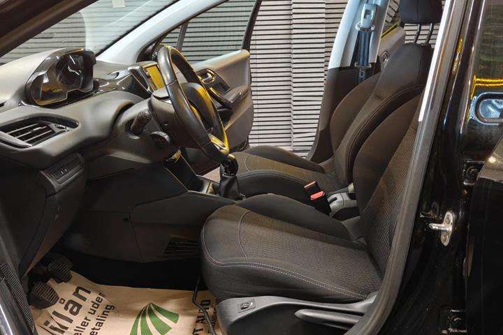 undefined Peugeot 208 fra 2016