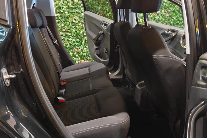 undefined Peugeot 208 fra 2016