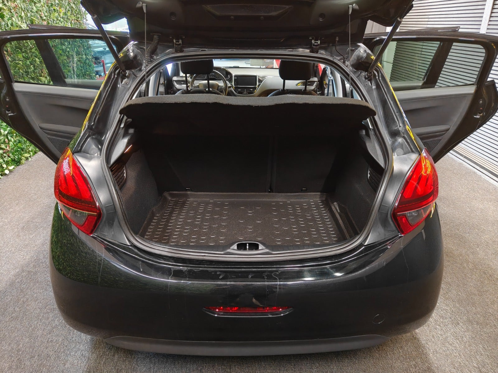 undefined Peugeot 208 fra 2016