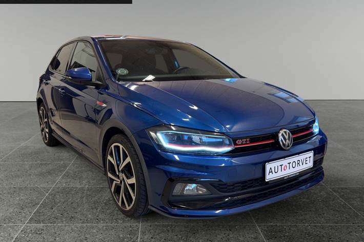 Blå VW Polo fra 2019