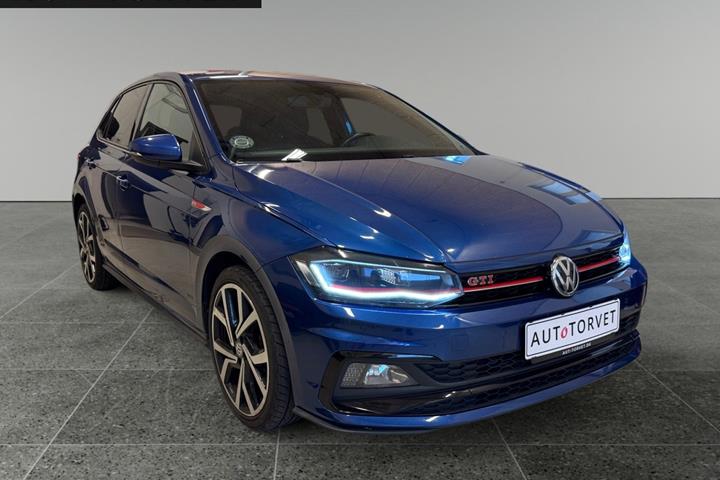 Blå VW Polo fra 2019