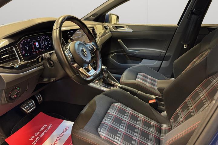 Blå VW Polo fra 2019