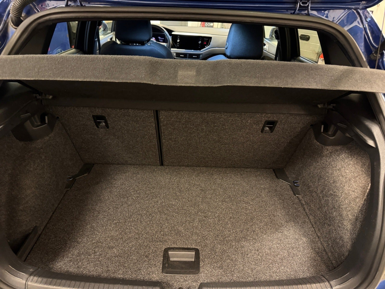 Blå VW Polo fra 2019