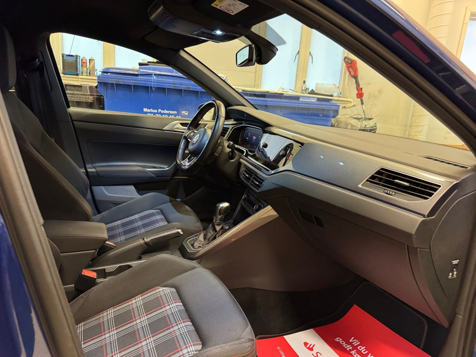 Blå VW Polo fra 2019