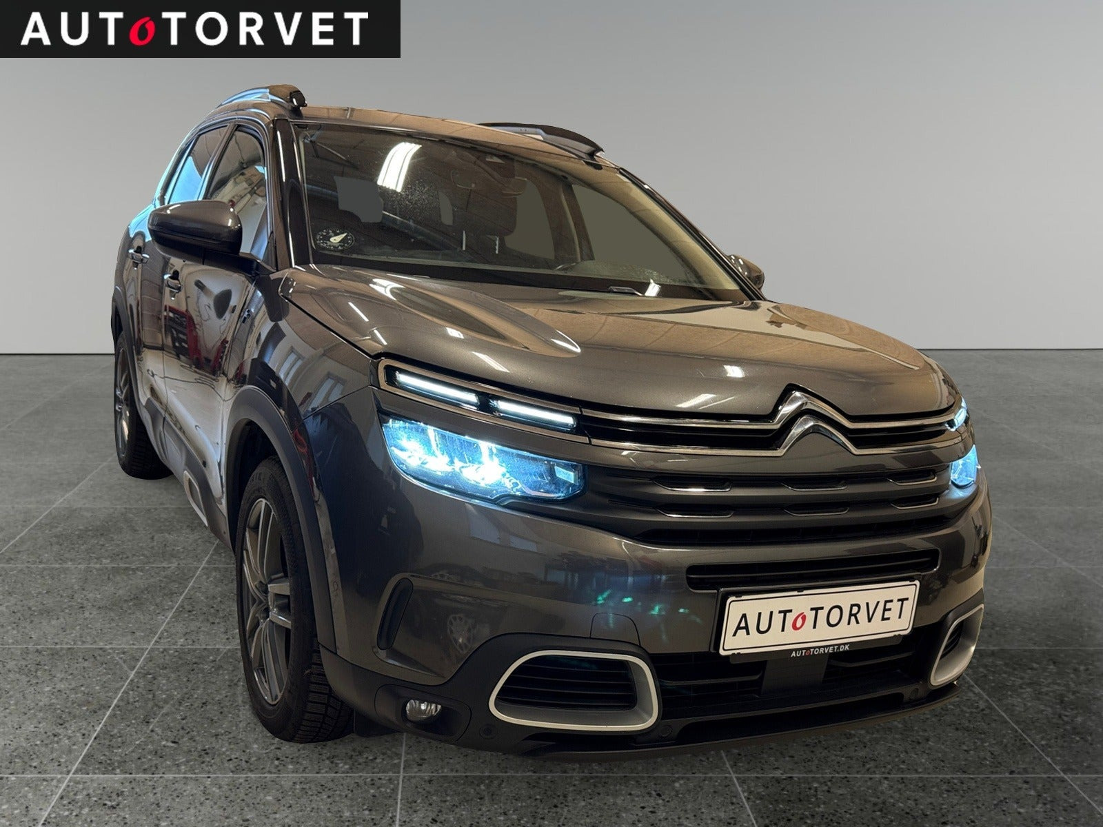 Grå Citroën C5 Aircross fra 2022