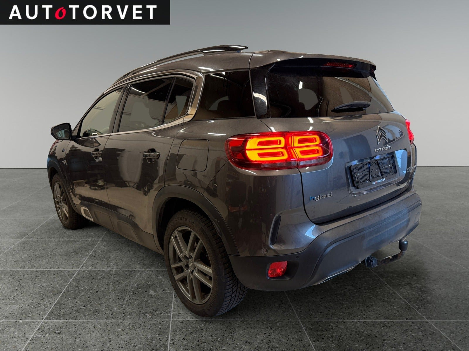 Grå Citroën C5 Aircross fra 2022