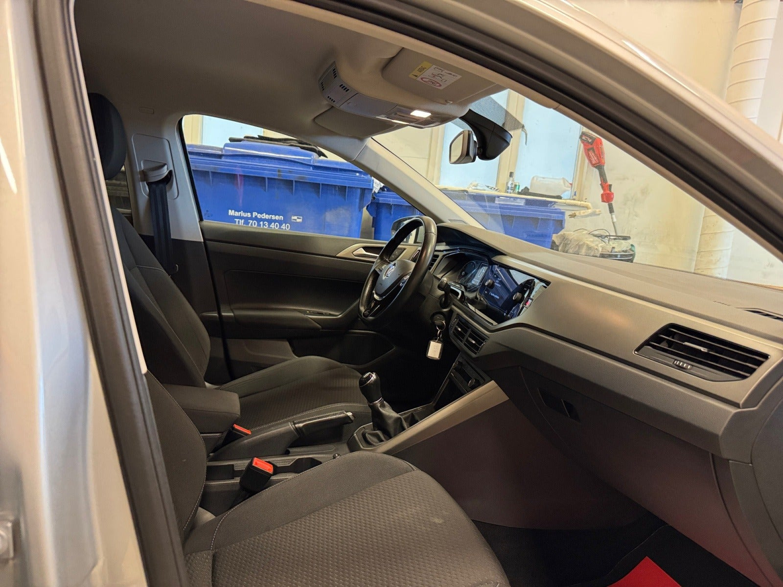 Sølv VW Polo fra 2019