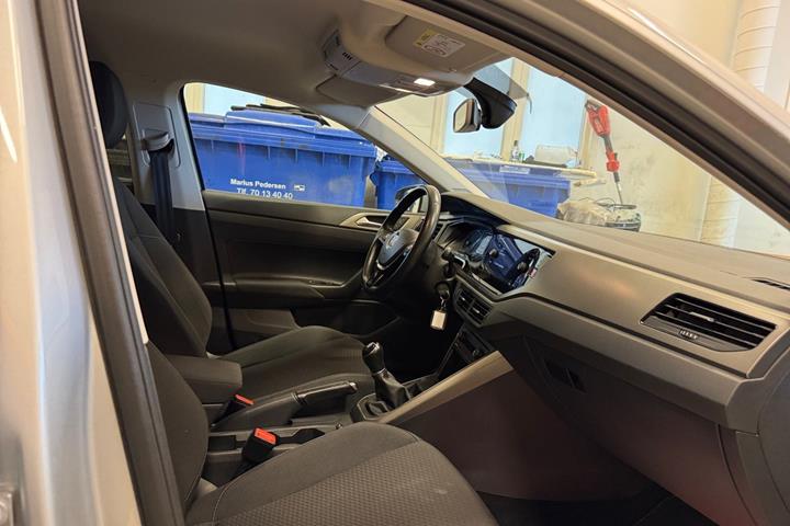 Sølv VW Polo fra 2019