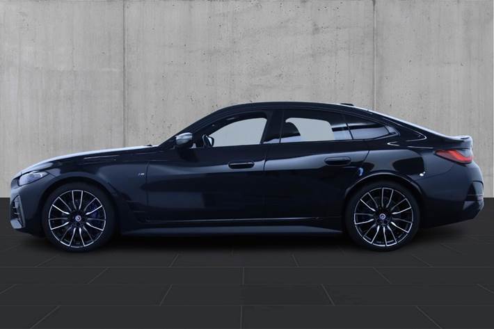 Sort BMW i4 fra 2022