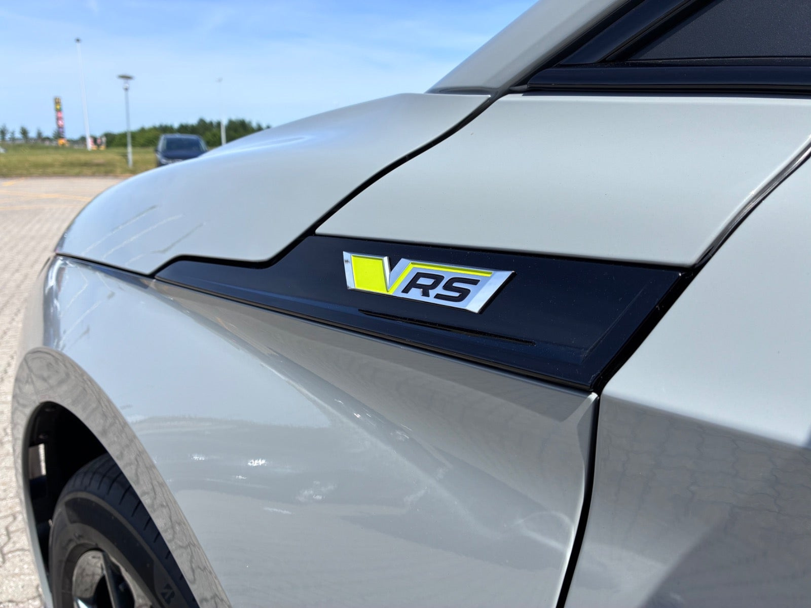 Grå Skoda Enyaq fra 2026