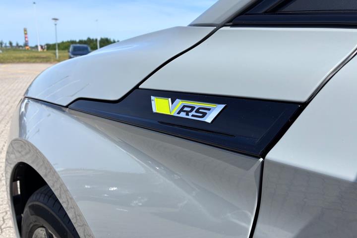 Grå Skoda Enyaq fra 2026