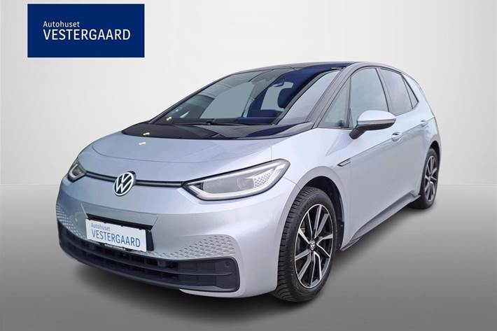Sølv VW ID.3 fra 2021 set udefra