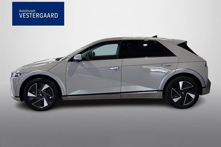Grå Hyundai Ioniq 5 fra 2026