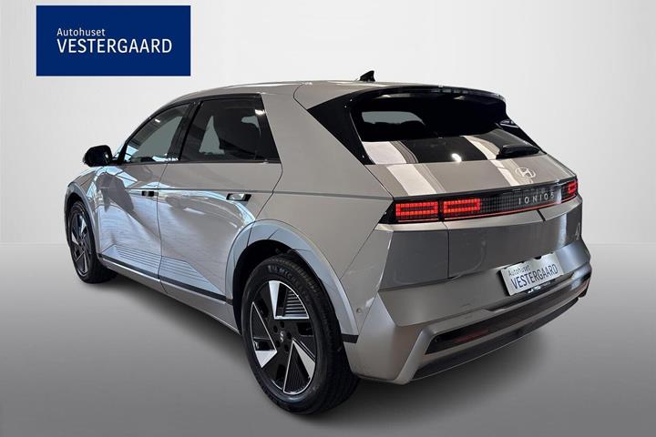 Grå Hyundai Ioniq 5 fra 2026