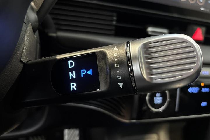 Grå Hyundai Ioniq 5 fra 2026