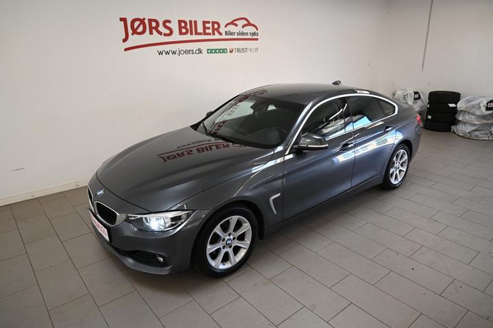 Grå BMW 420i fra 2018