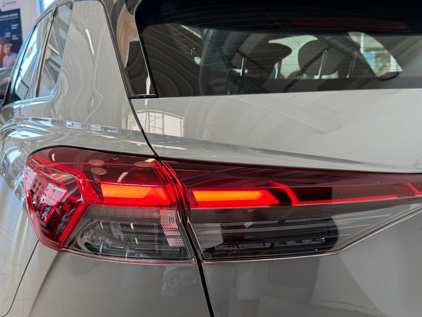 Grå Audi Q4 e-tron fra 2026