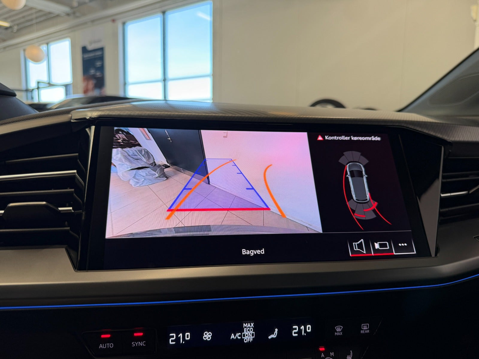 Grå Audi Q4 e-tron fra 2026