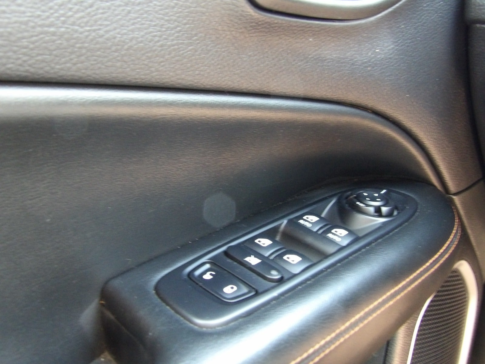 Sølv Jeep Compass fra 2020