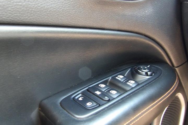 Sølv Jeep Compass fra 2020