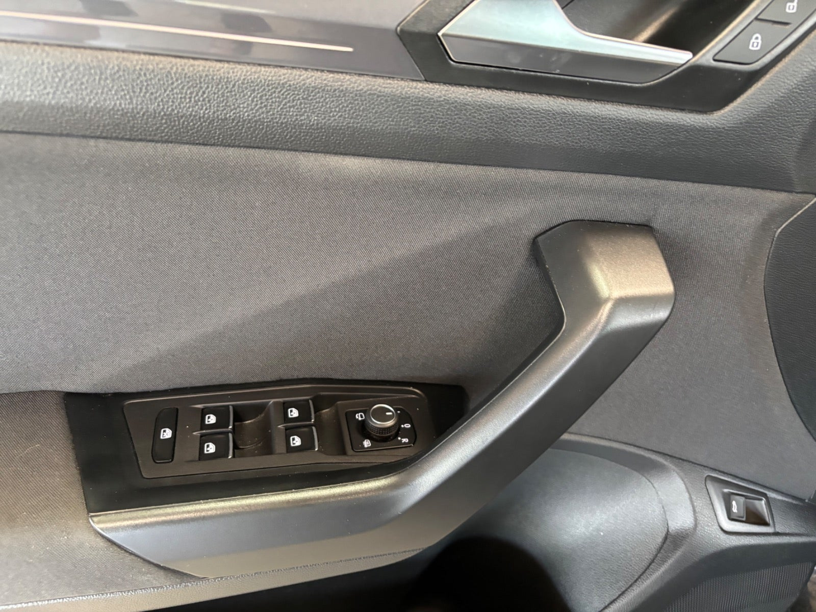 Sort VW T-Roc fra 2021