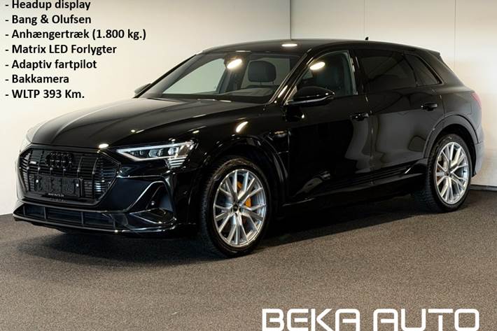 Sort Audi e-tron fra 2023 set udefra