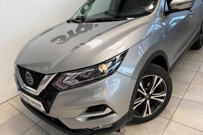 Sølv Nissan Qashqai fra 2018