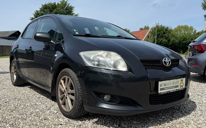 Toyota Auris 1,4 D-4D Luna+