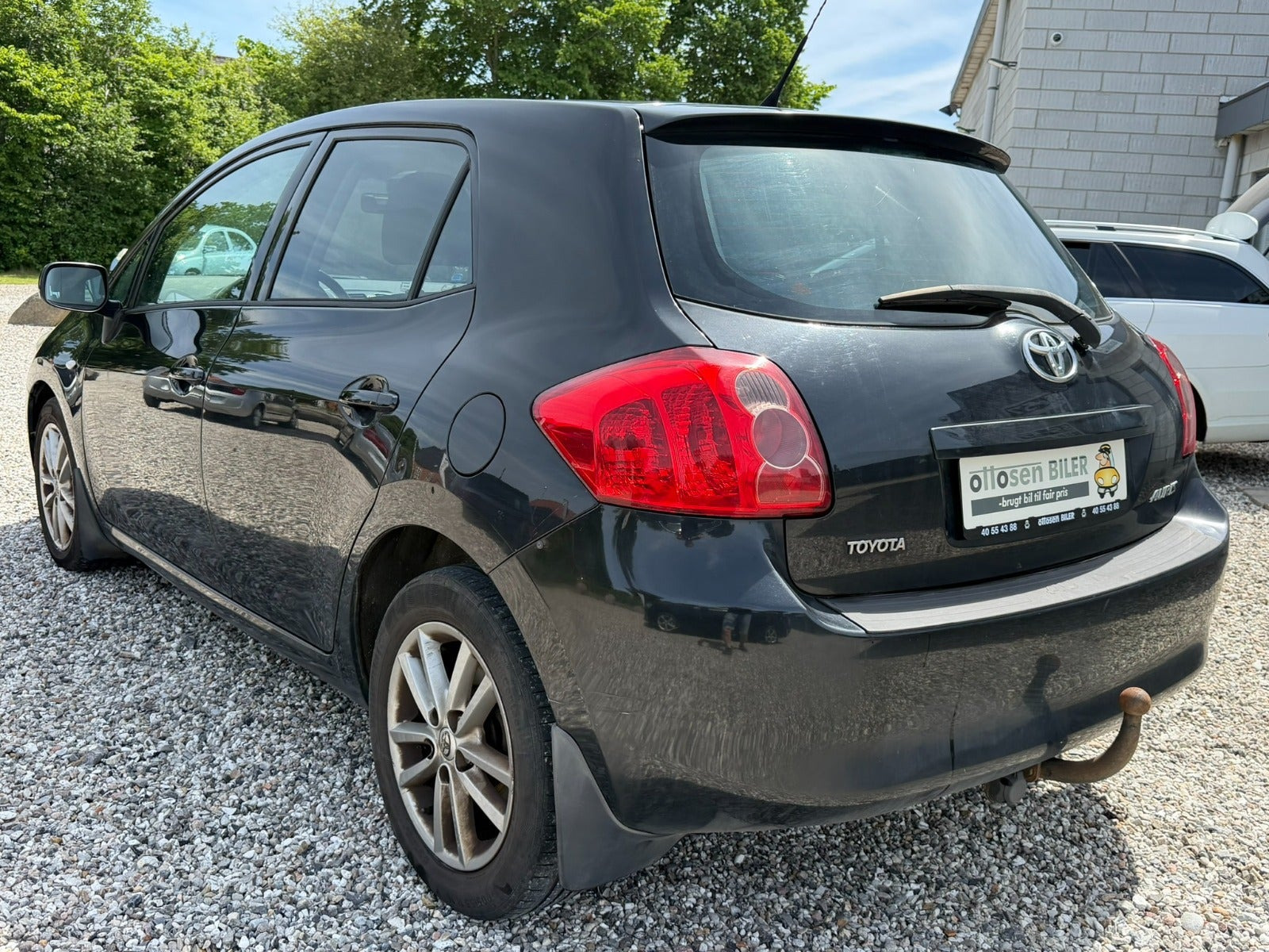 Sort Toyota Auris fra 2009