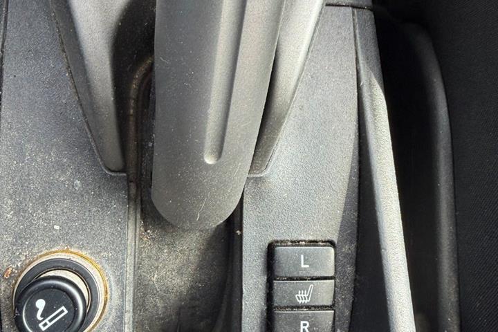 Sort Toyota Auris fra 2009