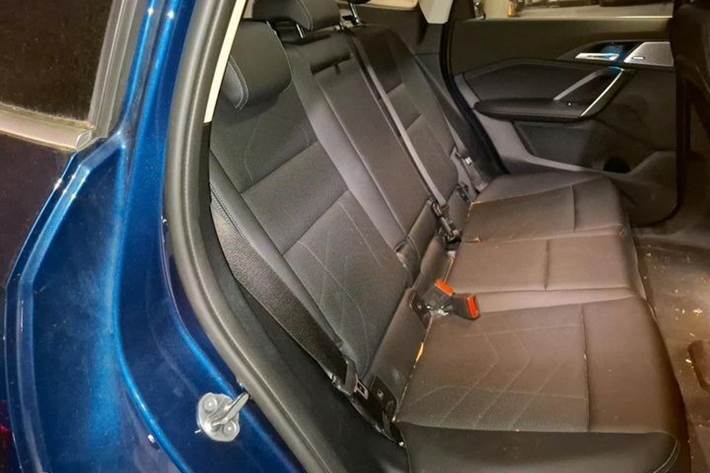 Blå BMW iX1 fra 2023