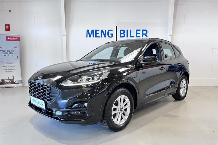 Sort Ford Kuga fra 2022 set udefra