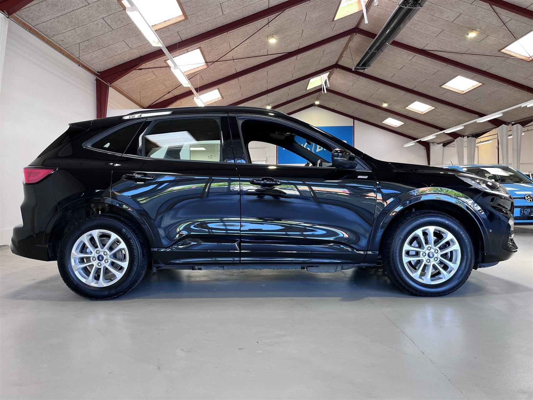 Sort Ford Kuga fra 2022