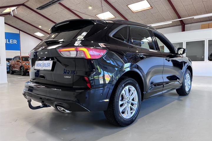 Sort Ford Kuga fra 2022