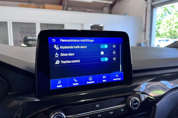 Sort Ford Kuga fra 2022