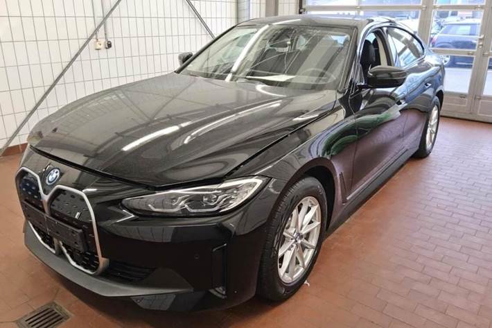 Sort BMW i4 fra 2023