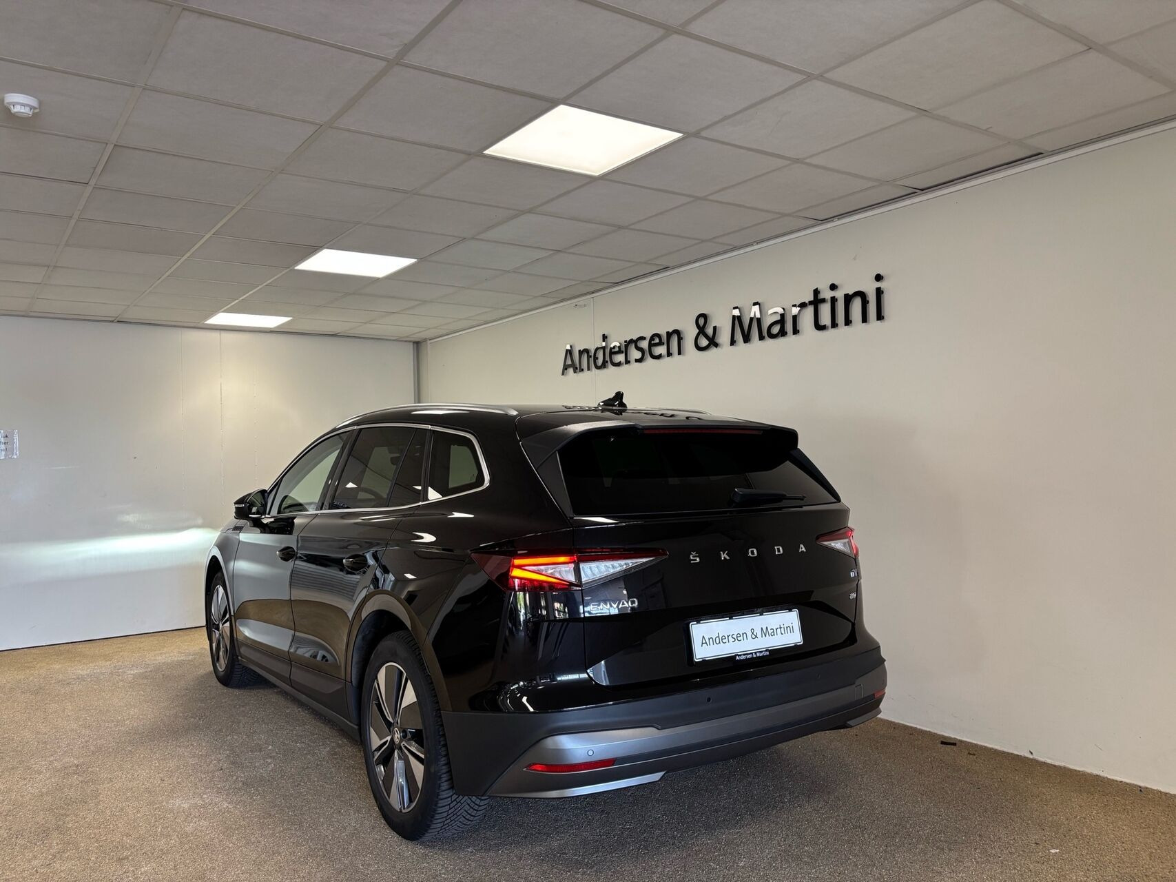 Sort Skoda Enyaq fra 2023