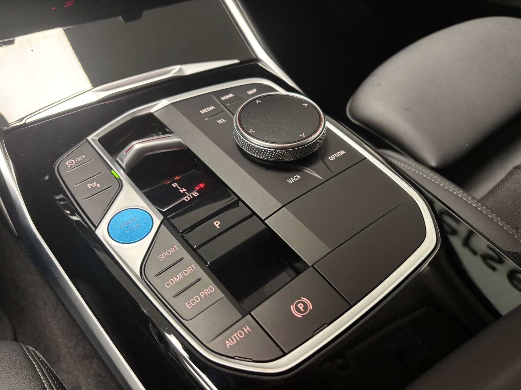Sort BMW i4 fra 2023